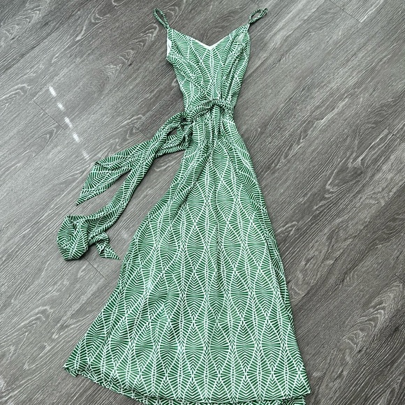 Gianni Bini Maxi Dress - Picture 1 of 3